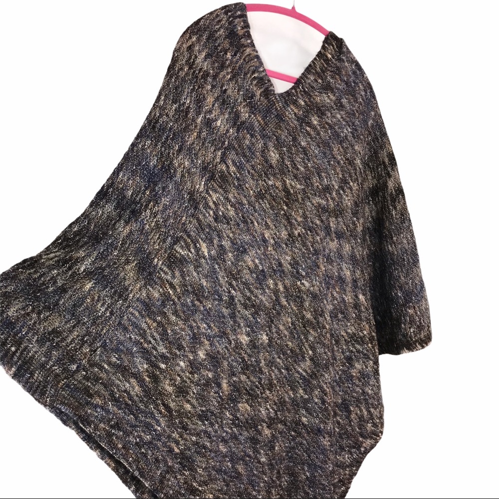 Beautiful Knit Marled Poncho - Picture 4 of 11